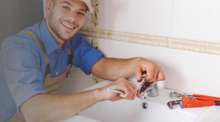Local water heater installation in Reeds Spring, MO
